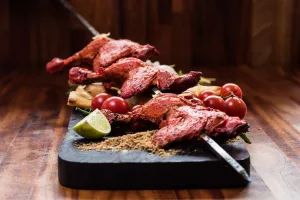 ダラス近郊、エスニック料理の人気店。近隣にインド人が多く、常連客も多い