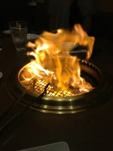 人口増加著しいダラスエリアで愛される日本式本格焼肉店！オーナーによる米国でのローカライズノウハウ、高品質の肉の仕入、オリジナルメニューに強み