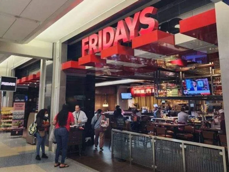 DFW空港には全米No.1の空港バーがある